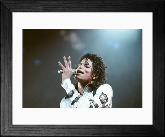 Framed Print : Michael Jackson in concert at Wembley. 22nd July 1988 Framed Print : Michael Jackson in concert at Wembley. 22nd July 1988