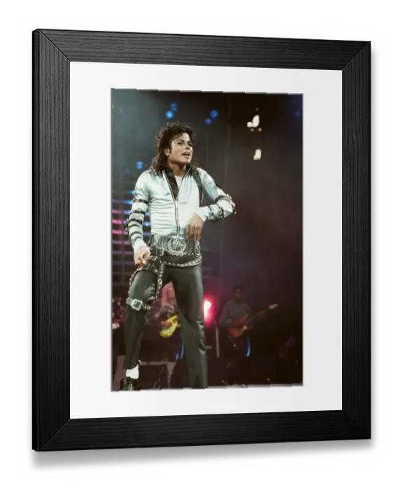 Framed Print : Michael Jackson in concert at Wembley. 15th July 1988