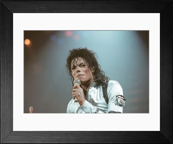 Framed Print : Michael Jackson in concert at Wembley. 22nd July 1988 Framed Print : Michael Jackson in concert at Wembley. 22nd July 1988