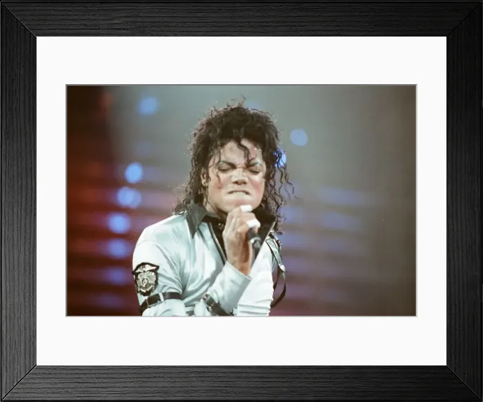 Framed Print : Michael Jackson in concert at Wembley. 15th July 1988 Framed Print : Michael Jackson in concert at Wembley. 15th July 1988