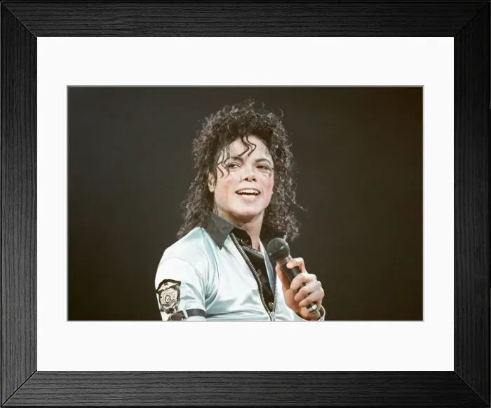 Framed Print : Michael Jackson in concert at Wembley. 15th July 1988