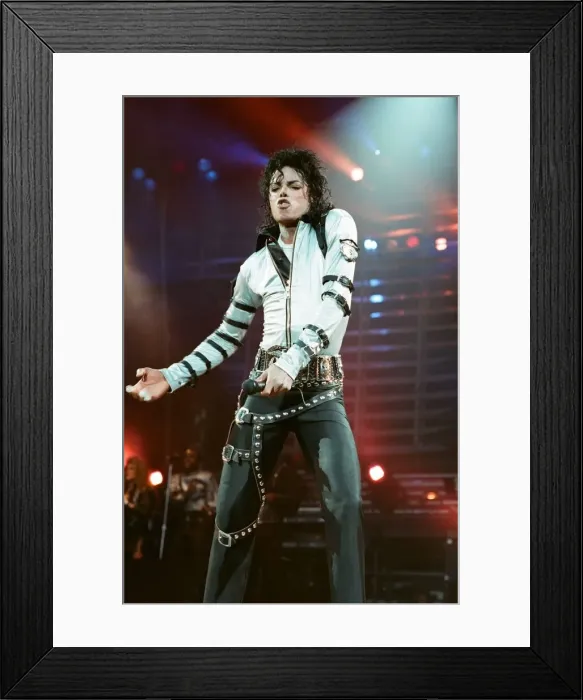 Framed Print : Michael Jackson in concert at Wembley. 15th July 1988 Framed Print : Michael Jackson in concert at Wembley. 15th July 1988