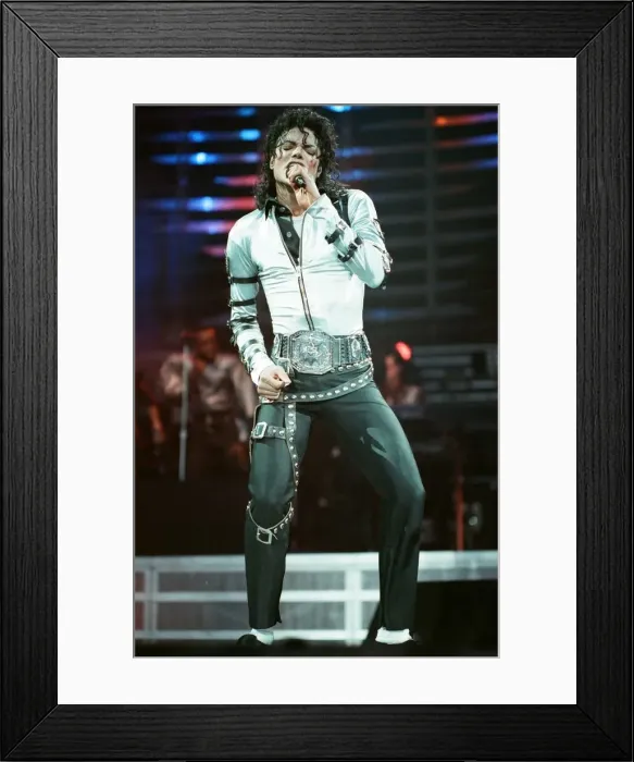 Framed Print : Michael Jackson in concert at Wembley. 15th July 1988 Framed Print : Michael Jackson in concert at Wembley. 15th July 1988