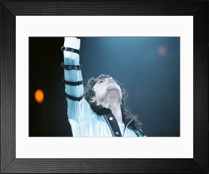 Framed Print : Michael Jackson in concert at Wembley. 15th July 1988 Framed Print : Michael Jackson in concert at Wembley. 15th July 1988