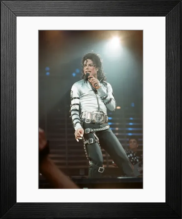 Framed Print : Michael Jackson in concert at Wembley. 15th July 1988 Framed Print : Michael Jackson in concert at Wembley. 15th July 1988