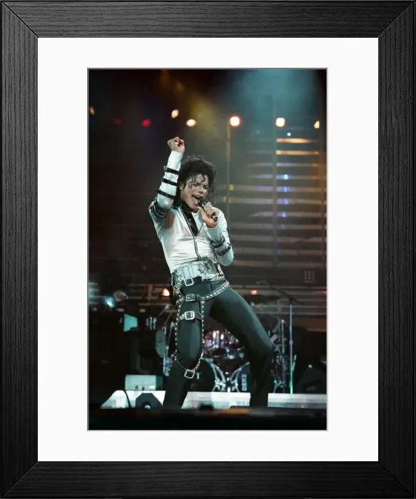 Framed Print : Michael Jackson in concert at Wembley. 15th July 1988 Framed Print : Michael Jackson in concert at Wembley. 15th July 1988
