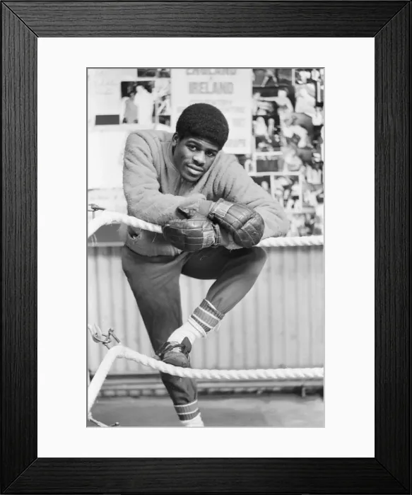 Framed Print : Boxer Errol Christie in the gym 8th January 1982 Framed Print : Boxer Errol Christie in the gym 8th January 1982