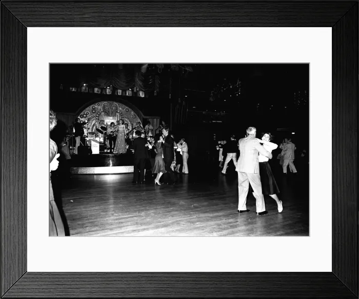 Framed Print : Dancers enjoy an afternoon tea dance, along to the Don Smith band Framed Print : Dancers enjoy an afternoon tea dance, along to the Don Smith band