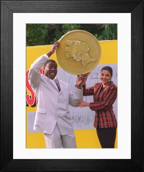Framed Print : Frank Bruno and Miss World Aishwarya Rai launch the new Littlewoods Scratchcard whose Framed Print : Frank Bruno and Miss World Aishwarya Rai launch the new Littlewoods Scratchcard whose