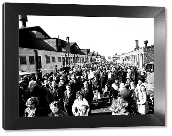 Open air Sunday market at Pallion, Sunderland 23 March 1975