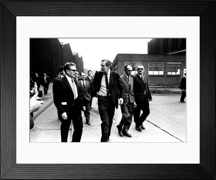Framed Print : The Minister of Technology Mr. Anthony Wedgewood Benn visiting Palmers Shipyard