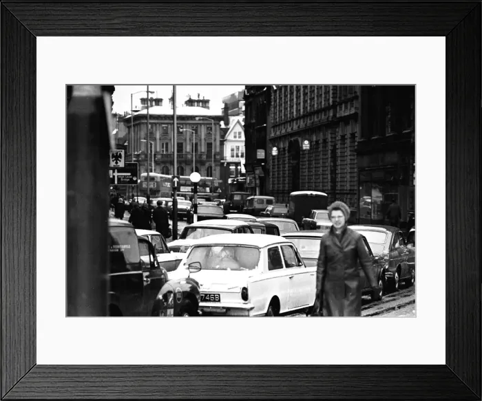 Framed Print : Traffic struggles against the snow on Collingwood Street, Newcastle 23 November 1971 Framed Print : Traffic struggles against the snow on Collingwood Street, Newcastle 23 November 1971