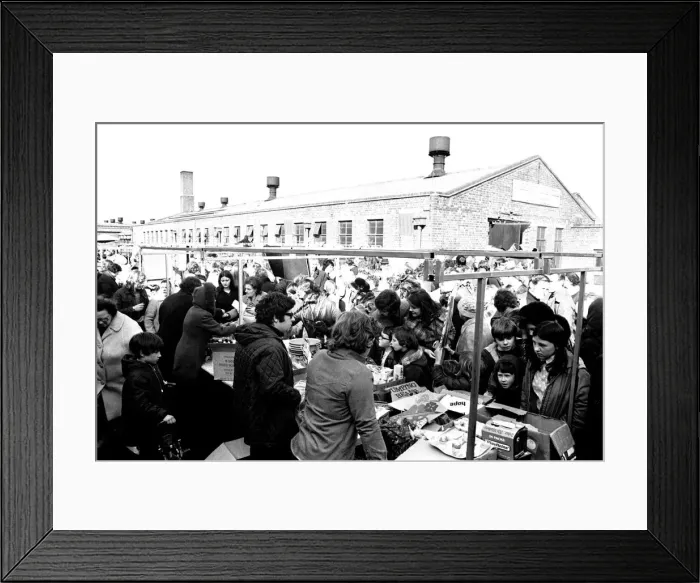 Framed Print : Open air Sunday market at Pallion, Sunderland 23 March 1975