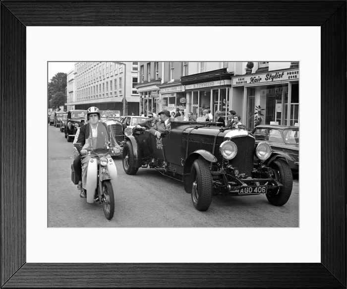 Framed Print : The Bentley Rally run by the Bentley Drivers Club and Shell to mark 50 years of
