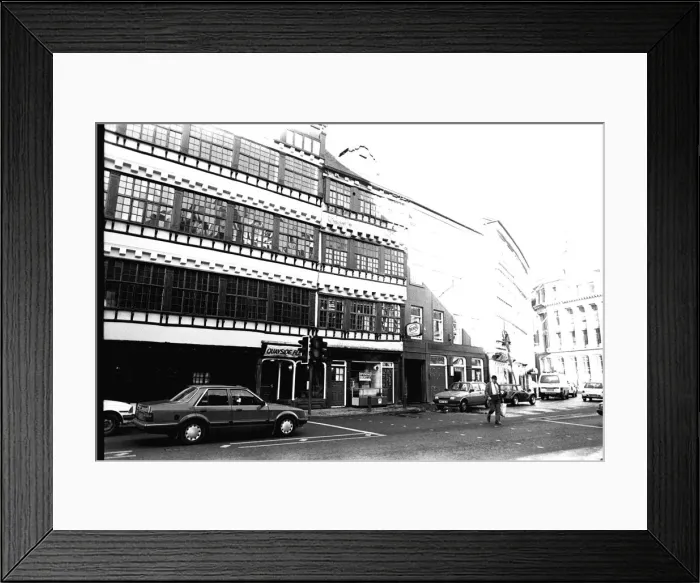 Framed Print : A general picture of Newcastle Quayside featuring Bessie Surtees house, Sandhill