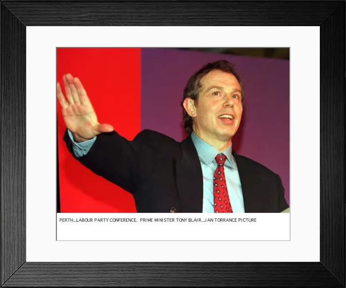 Framed Print : Tony Blair at Scottish Labour Party Conference in Perth March 1998 hand outstretched Framed Print : Tony Blair at Scottish Labour Party Conference in Perth March 1998 hand outstretched