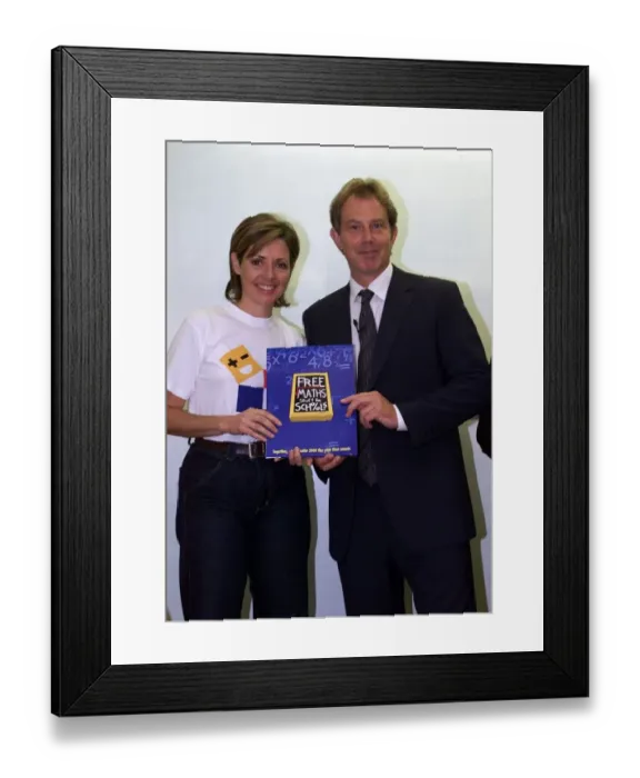 Framed Print : Carol Vorderman and Tony Blair launch Free Maths Stuff for Schools September 1999 Framed Print : Carol Vorderman and Tony Blair launch Free Maths Stuff for Schools September 1999