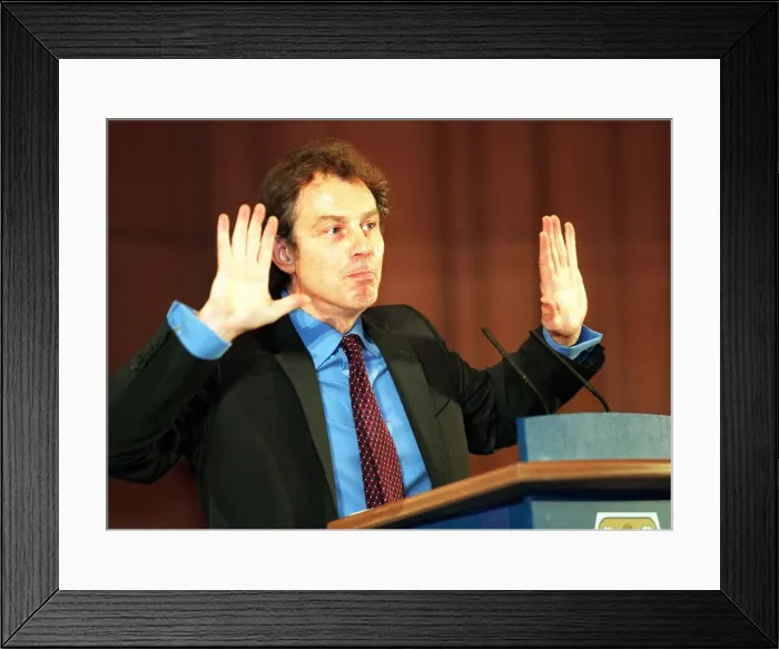 Framed Print : Tony Blair at Strathclyde University November 1998 Framed Print : Tony Blair at Strathclyde University November 1998