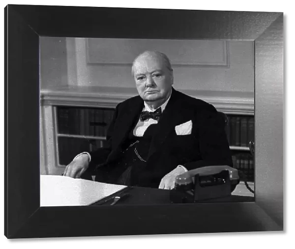 Y2K Sir Winston Churchill 1954 no more details on copyright collects etc sitting