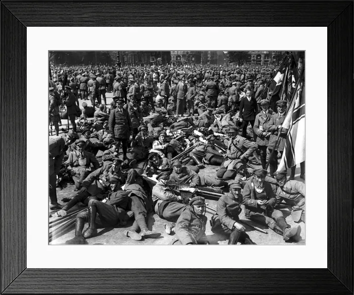 Framed Print : Soldiers in Berlin Framed Print : Soldiers in Berlin
