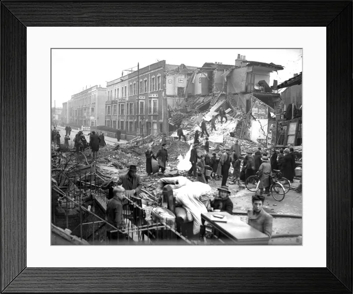 Framed Print : Bomb damage in Bristol during WW2 Circa January 1941 Framed Print : Bomb damage in Bristol during WW2 Circa January 1941