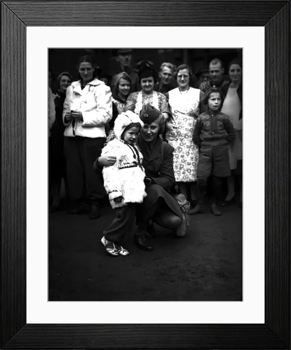 Framed Print : Norwegian evacuees arrive from Spitzbergen September 1941 during WW2 Framed Print : Norwegian evacuees arrive from Spitzbergen September 1941 during WW2