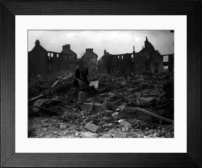 Framed Print : Bomb Damage Glasgow Clydeside during WW2 14th March 1941
