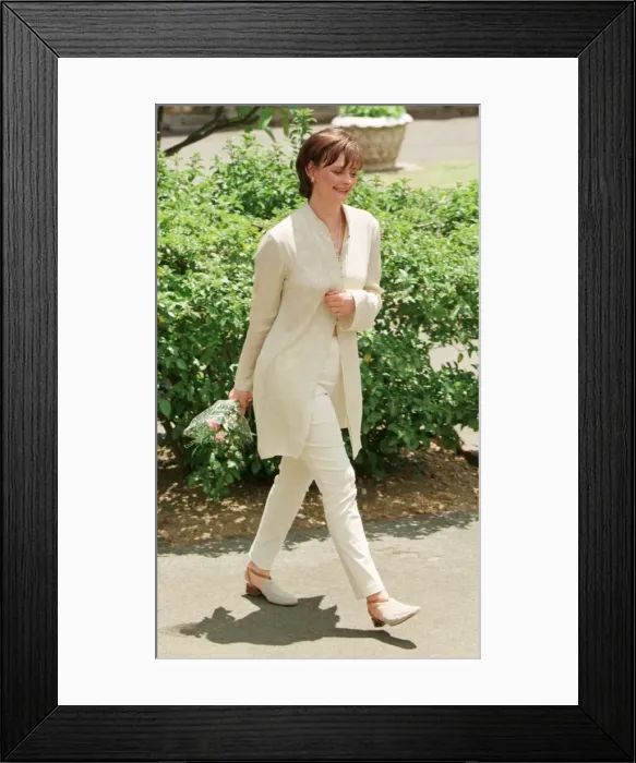 Framed Print : Cherie Blair in Cape Town South Africa January 1999 where she visited a hospice for Framed Print : Cherie Blair in Cape Town South Africa January 1999 where she visited a hospice for