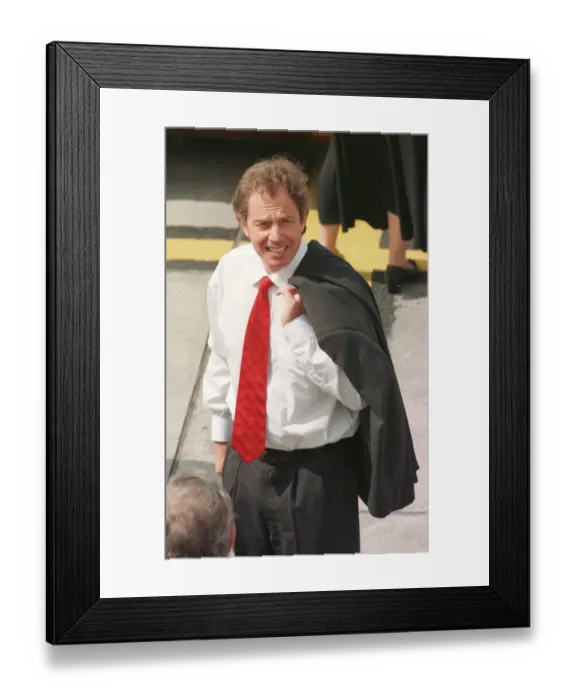 Framed Print : Tony Blair South Africa Visit January 1999 during a walkabout in Johannesburg Framed Print : Tony Blair South Africa Visit January 1999 during a walkabout in Johannesburg