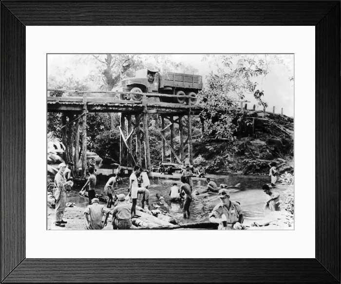 Framed Print : Tankmen of an Armoured Corps operating in the Bhamo area of North Burma take time out to Framed Print : Tankmen of an Armoured Corps operating in the Bhamo area of North Burma take time out to