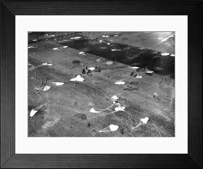 Framed Print : Paratroopers land north of Wesel Framed Print : Paratroopers land north of Wesel
