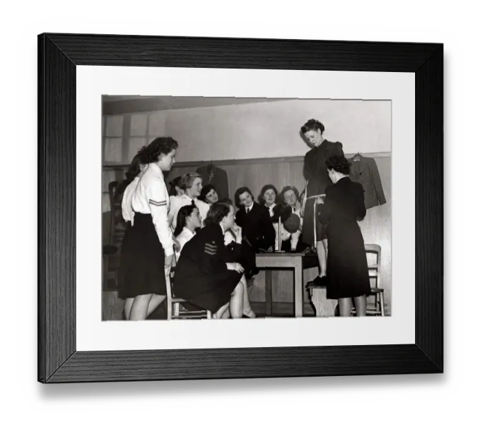 Framed Print : Wrens being fitted with demob clothes at the end of World War Two 1945 Framed Print : Wrens being fitted with demob clothes at the end of World War Two 1945