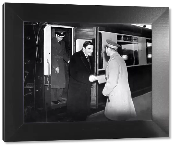 The New American Ambassador John Winant shakes hands with king George VI on his arrival