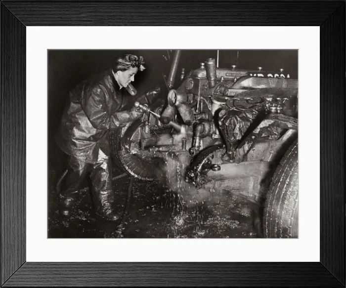 Framed Print : World War Two. Mrs M Bryan dressed in protective clothing cleaning dirt Framed Print : World War Two. Mrs M Bryan dressed in protective clothing cleaning dirt