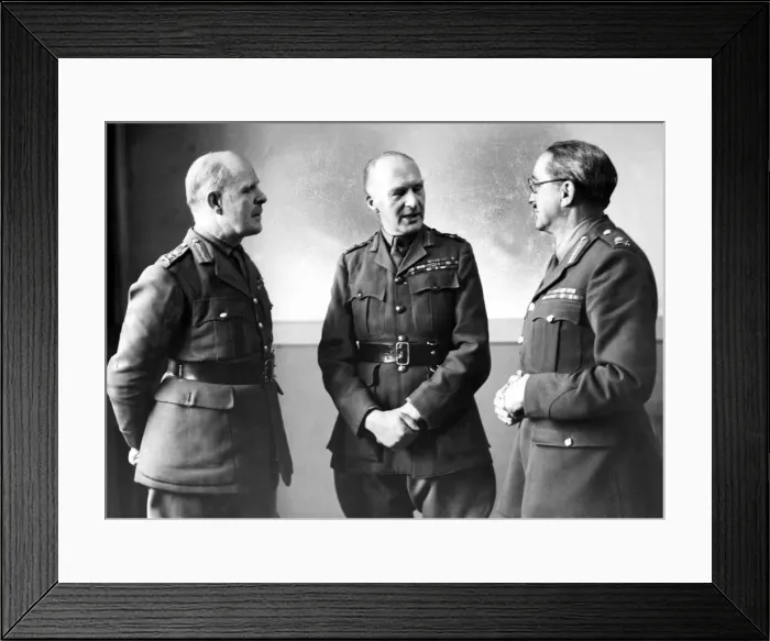 Framed Print : Commander in Chief of the British Expeditionary Force Generald Lord Cort VC with Framed Print : Commander in Chief of the British Expeditionary Force Generald Lord Cort VC with