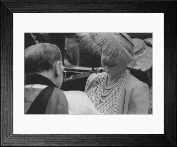 Framed Print : Queen Elizabeth, June 1951 During her visit to Northern Ireland
