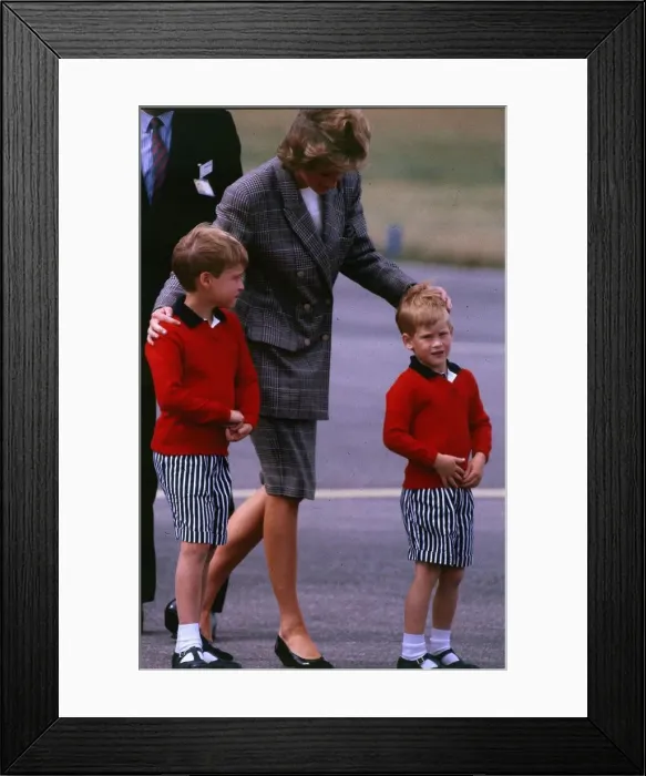 Framed Print : Princess Diana, the Princess of Wales arriving at Dyce Airport Framed Print : Princess Diana, the Princess of Wales arriving at Dyce Airport