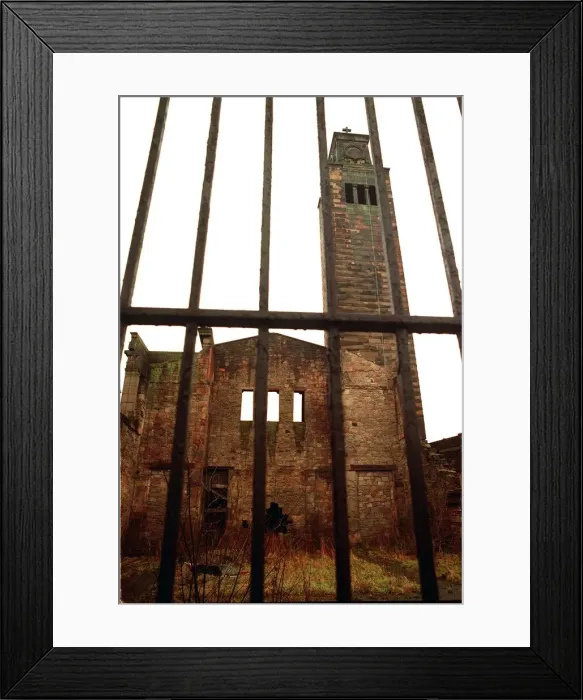 Framed Print : Greek Thomson Church in Gorbals January 1999