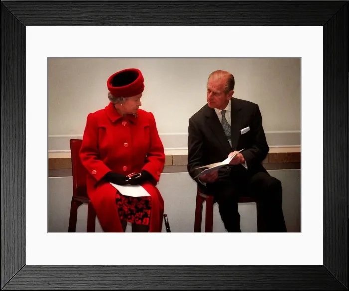 Framed Print : Queen Elizabeth II in Edinburgh, November 1998 With the Duke of Edinburgh
