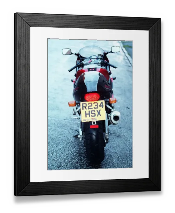 Framed Print : Suzuki GSX R750 motorbike motorcycle December 1997 road record motor supplements R234 HSX Framed Print : Suzuki GSX R750 motorbike motorcycle December 1997 road record motor supplements R234 HSX
