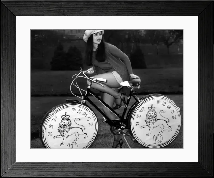 Framed Print : Susan Lundy model 1971