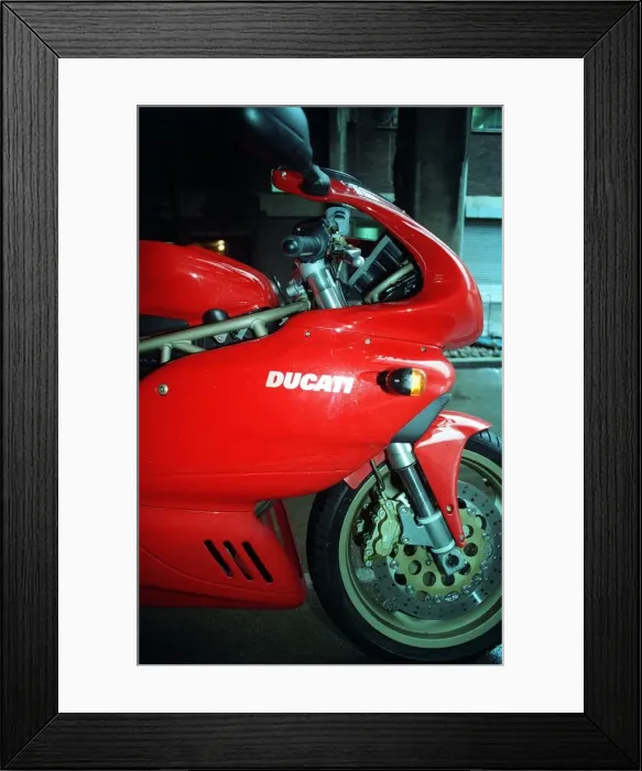 Framed Print : DUCATI 900ss January 1999 Fairing drilled brake disc forks motorcycle motorbike