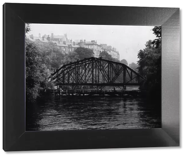 New Bridge over the river Kelvin in Glasgow at the Botanic Gardens 1927