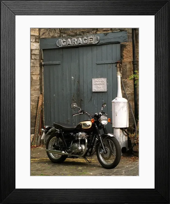 Framed Print : Kawasaki W650 Motorbike September 1999 outside garage Framed Print : Kawasaki W650 Motorbike September 1999 outside garage