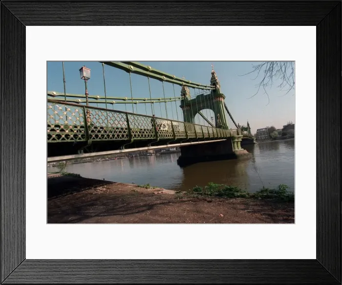Framed Print : Hammersmith Bridge Framed Print : Hammersmith Bridge