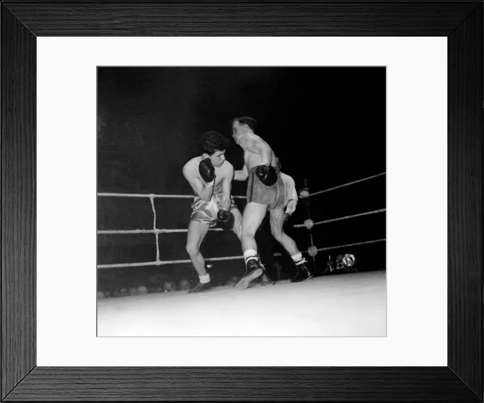 Framed Print : Dai Dower v Wildabold Koch