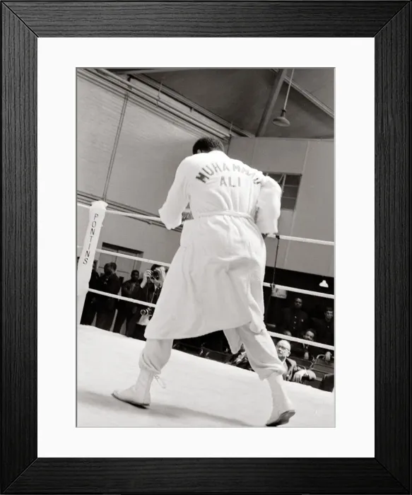 Framed Print : American world champion heavyweight boxer Muhammad Ali, formerly known as Cassius Clay Framed Print : American world champion heavyweight boxer Muhammad Ali, formerly known as Cassius Clay