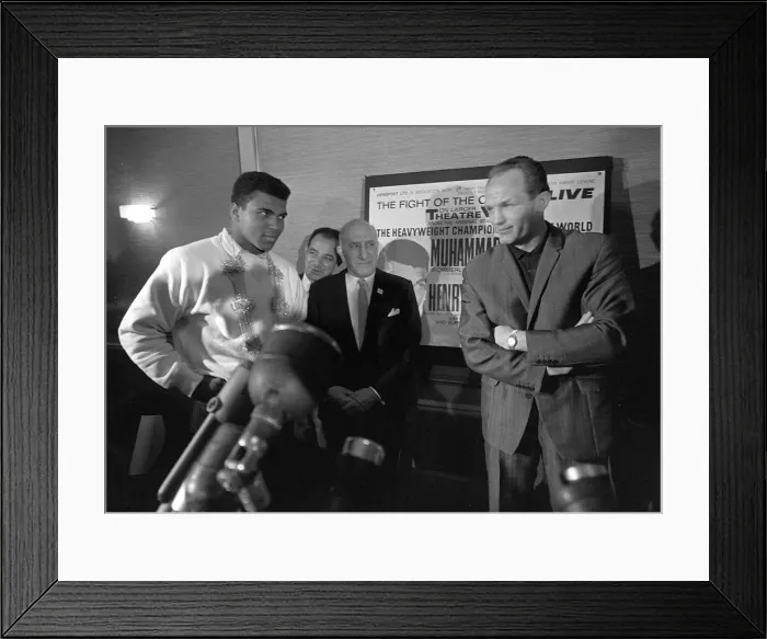 Framed Print : American world champion heavyweight boxer Muhammad Ali (formerly Cassius Clay