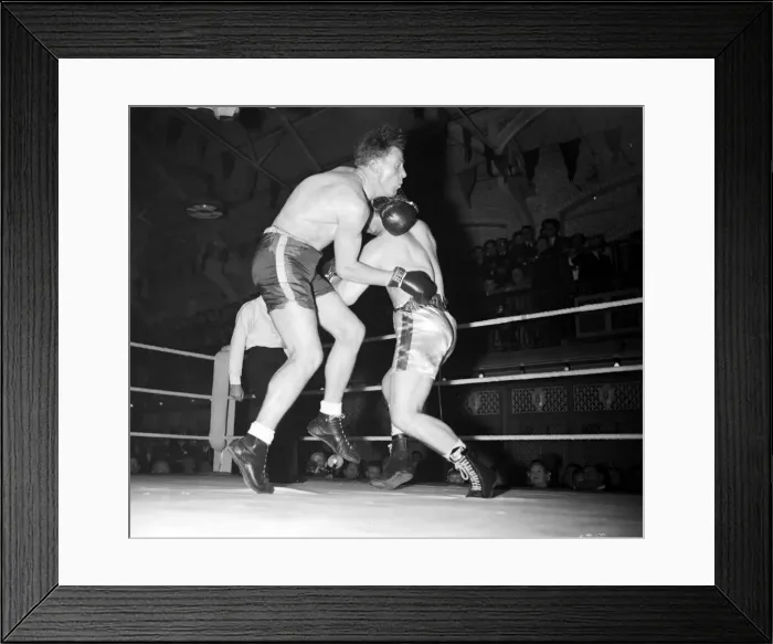 Framed Print : Jack Hobbs and Hugh Ferns get to get a lift in thier meeting 20 / 4 / 1953 Framed Print : Jack Hobbs and Hugh Ferns get to get a lift in thier meeting 20 / 4 / 1953