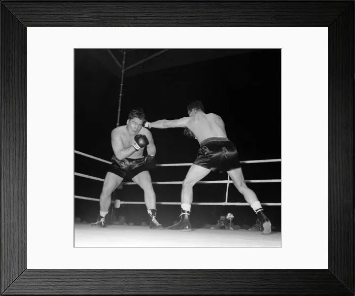 Framed Print : Boxing Don Cockell British and European Heavyweight Champion beats American Harry Mathews Framed Print : Boxing Don Cockell British and European Heavyweight Champion beats American Harry Mathews